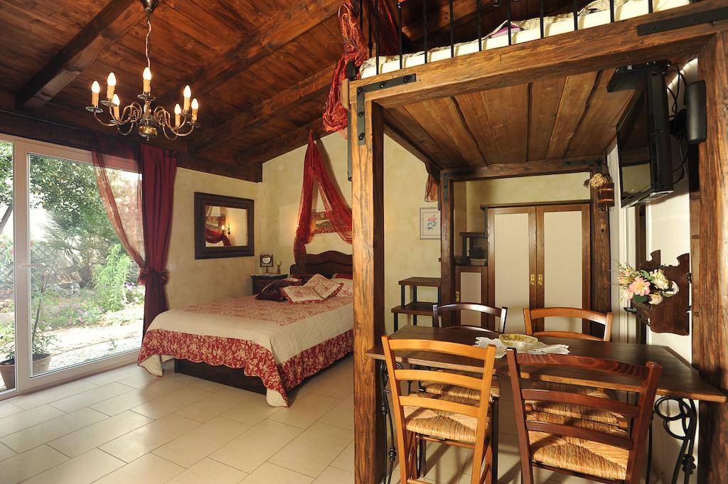 Apartments Authentic Baska 2 Bilik gambar