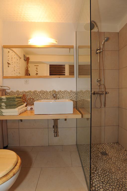 Apartments Authentic Baska 2 Bilik gambar