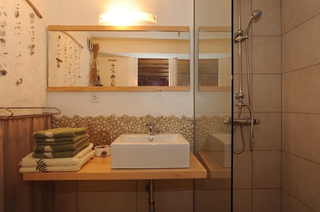 Apartments Authentic Baska 2 Bilik gambar
